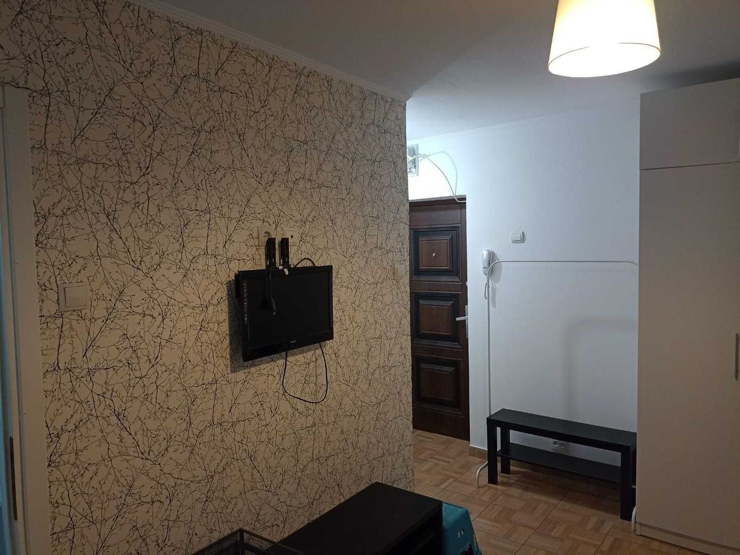 Închiriez garsonieră, Piața Alba Iulia, mobilată și utilată - Poză 3