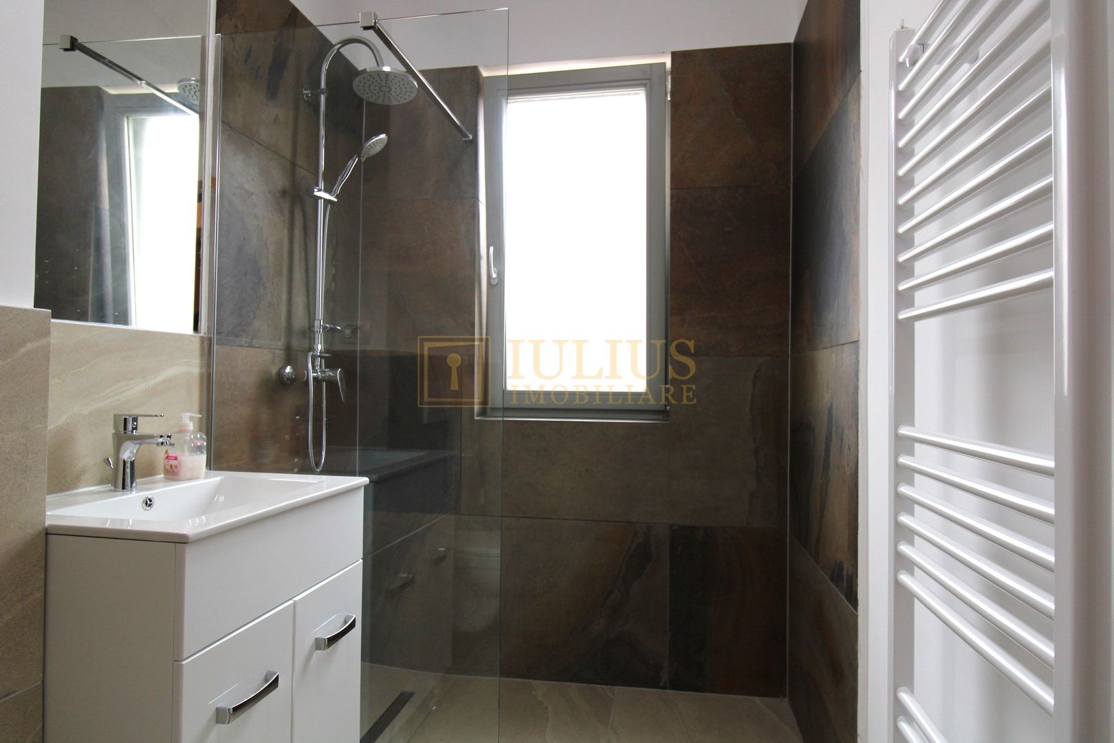 Monarch Village; Mosnita Noua, mobilat/utilat complet, 2 locuri de parcare. - Poză 12