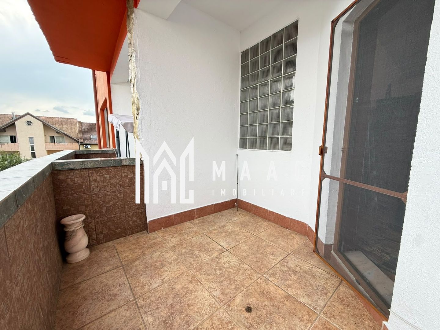 Apartament 4 camere | Curte | 3 bai | 4 balcoane | Strand - Poză 14