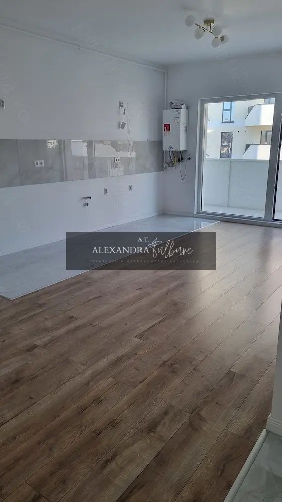 Apartament de vanzare 2 camere, etaj intermediar, terasa, garaj - Poză 1