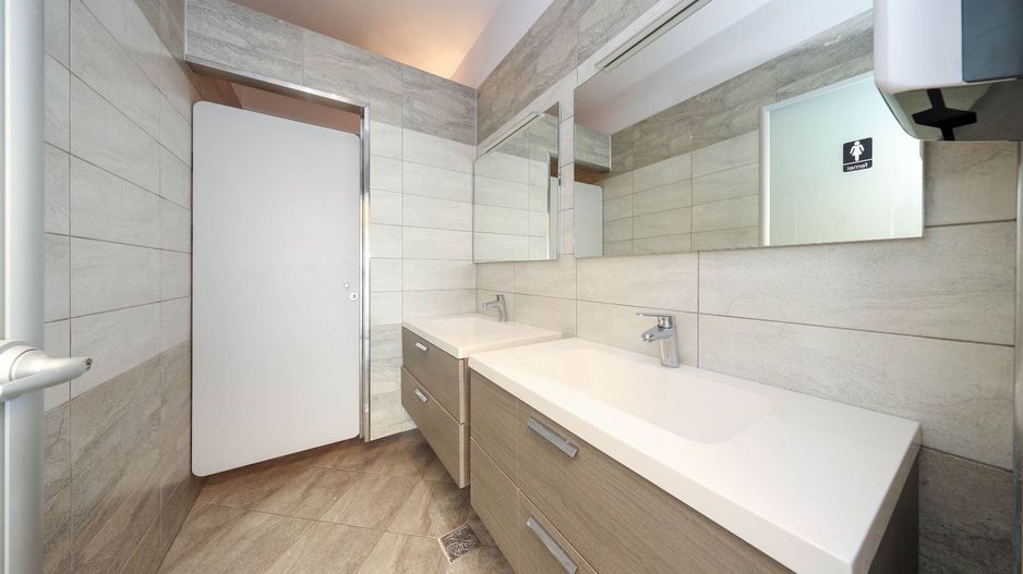 Clădire de birouri și centru de date – Oportunitate exclusivă in Brasov - Poză 18