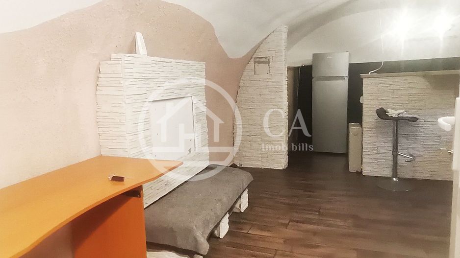 Spatiu comercial de vanzare la curte comuna Ultracentral, Oradea - Poză 12