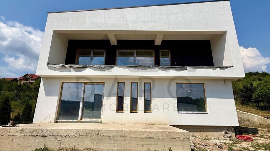 Casa moderna Corunca 215 mp, str Rasaritului - Poză 1