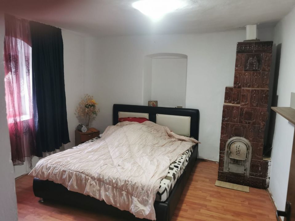Casa de vanzare - comuna Pielesti - Poză 6