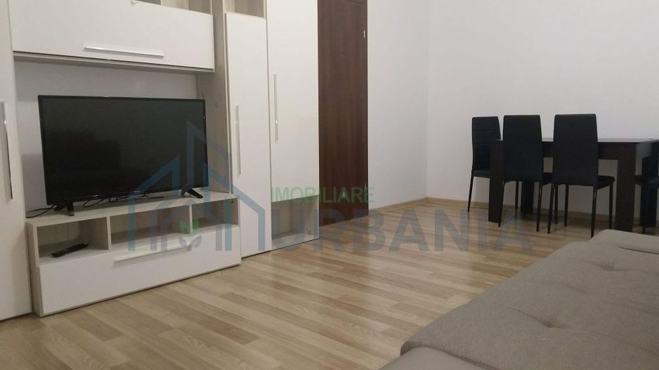 Apartament de vanzare - Poză 2