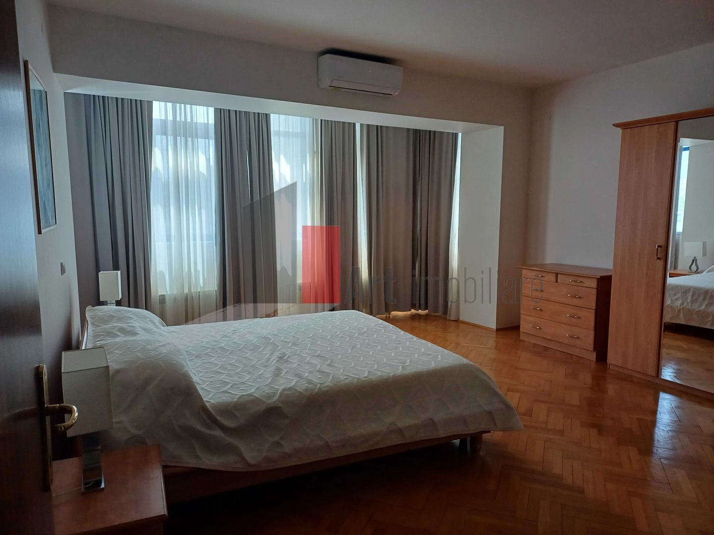 Universitate, apartament in bloc construit 2000, locuit/birou - Poză 10