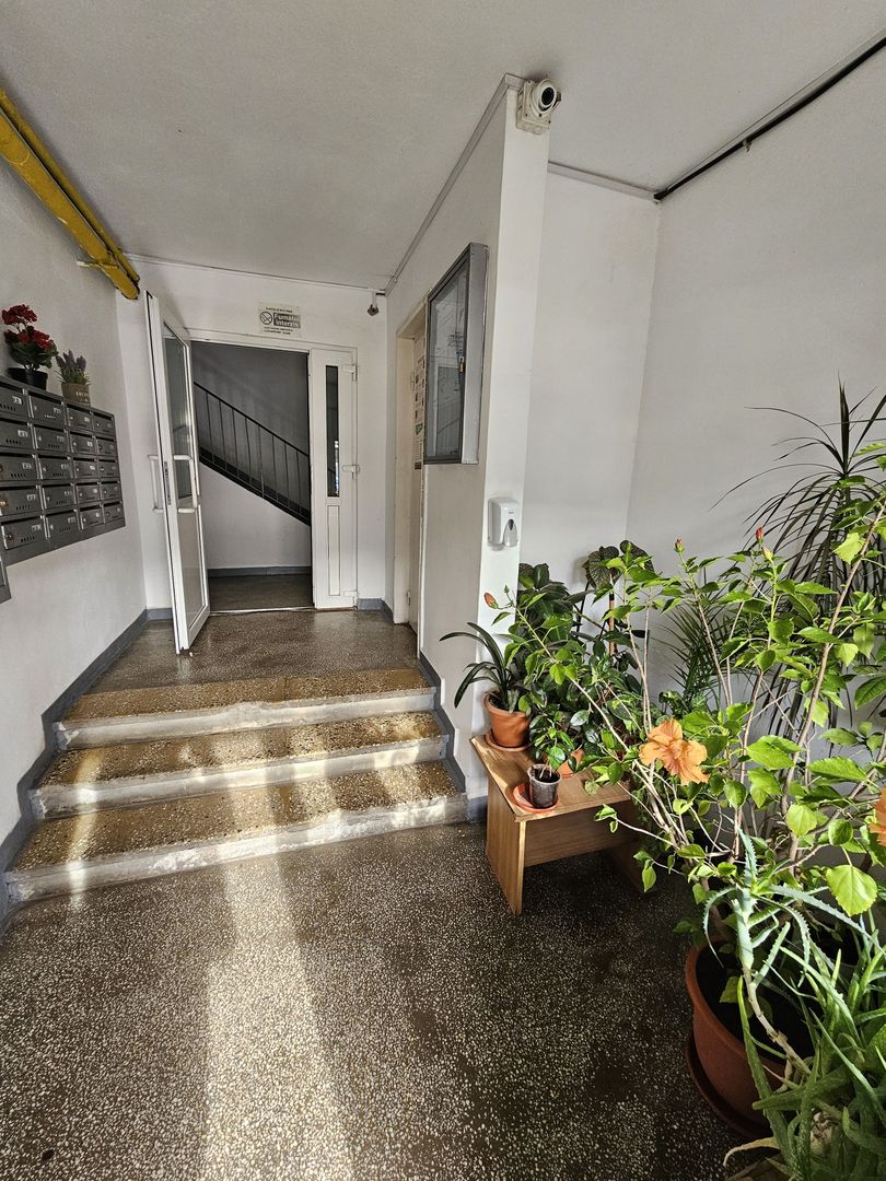 74 mp, 3 camere, 2 băi, 2 balcoane – 8 min până la metrou - comision 0 - Poză 13