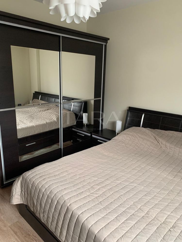 Apartament 3 camere complet mobilat, parcare inclusă, gata de mutare. - Poză 4