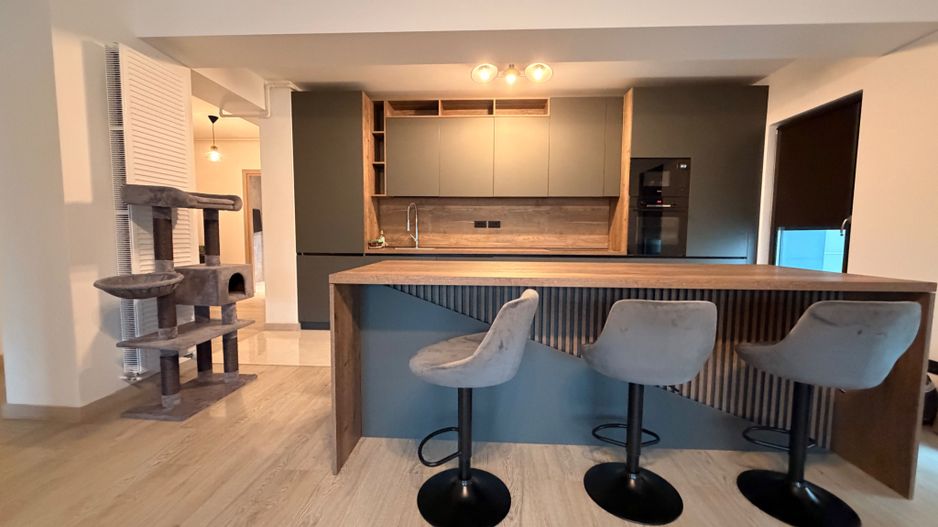 APARTAMENT 3 CAMERE | MOBILAT + UTILAT | LOC DE PARCARE - Poză 2
