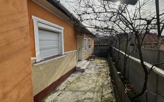 Casa cu teren de 331 mp Velenta - Poză 1