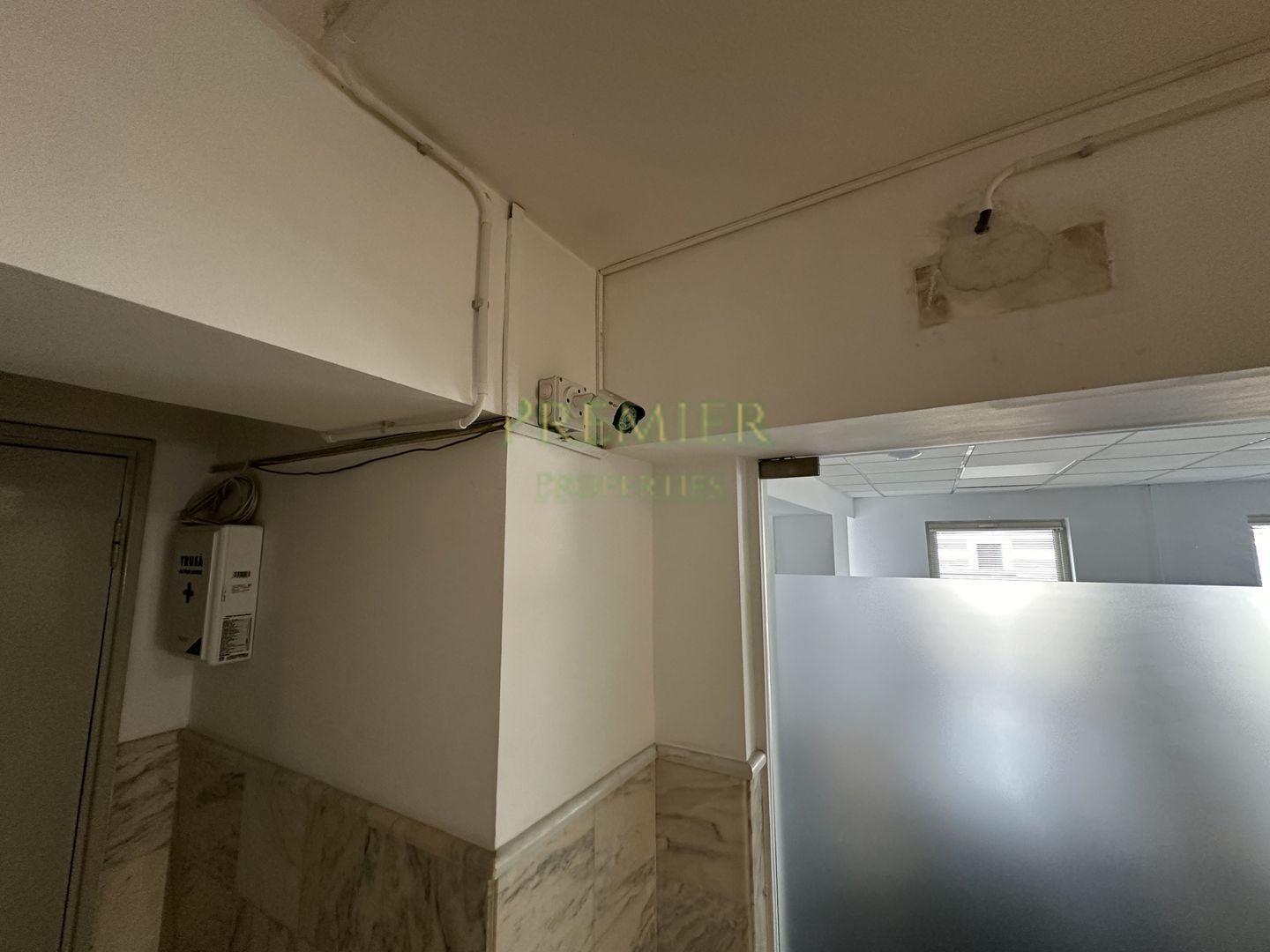 for Investment 100% rented building Universitate metro downtown - Poză 5