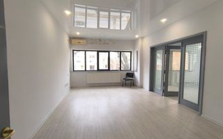 Capitol Bulevardul Mamaia Vila D+2E+M - Poză 12