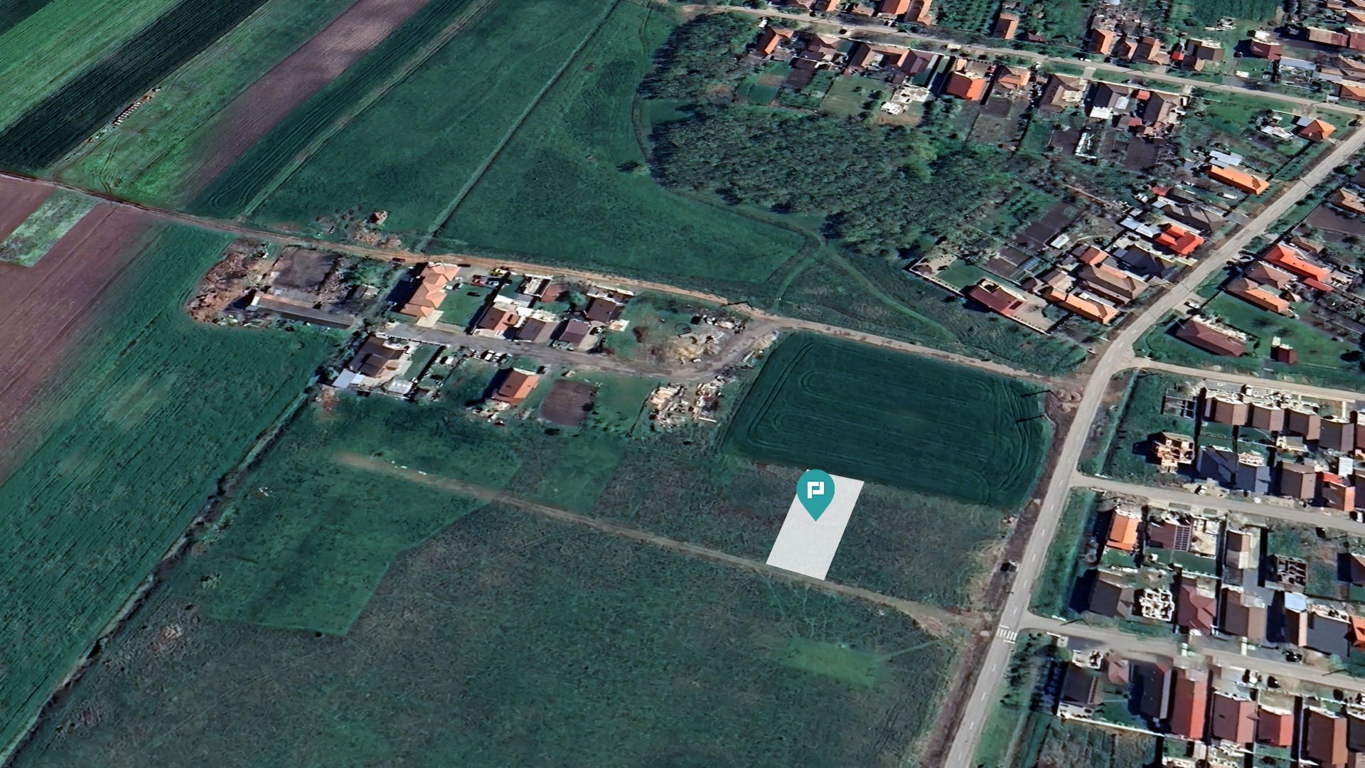 Loc de casa de 494 mp în Livada - Poză 3