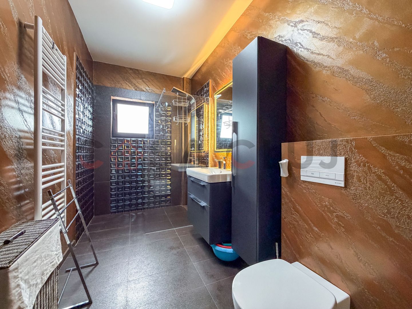Apartament pe 2 niveluri, la cheie, Borhanci - Poză 11