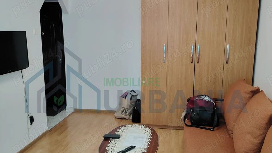 Apartament cu o cameră, proaspăt renovat, în zona Podu Roș - Țuțora, Iași - Poză 1