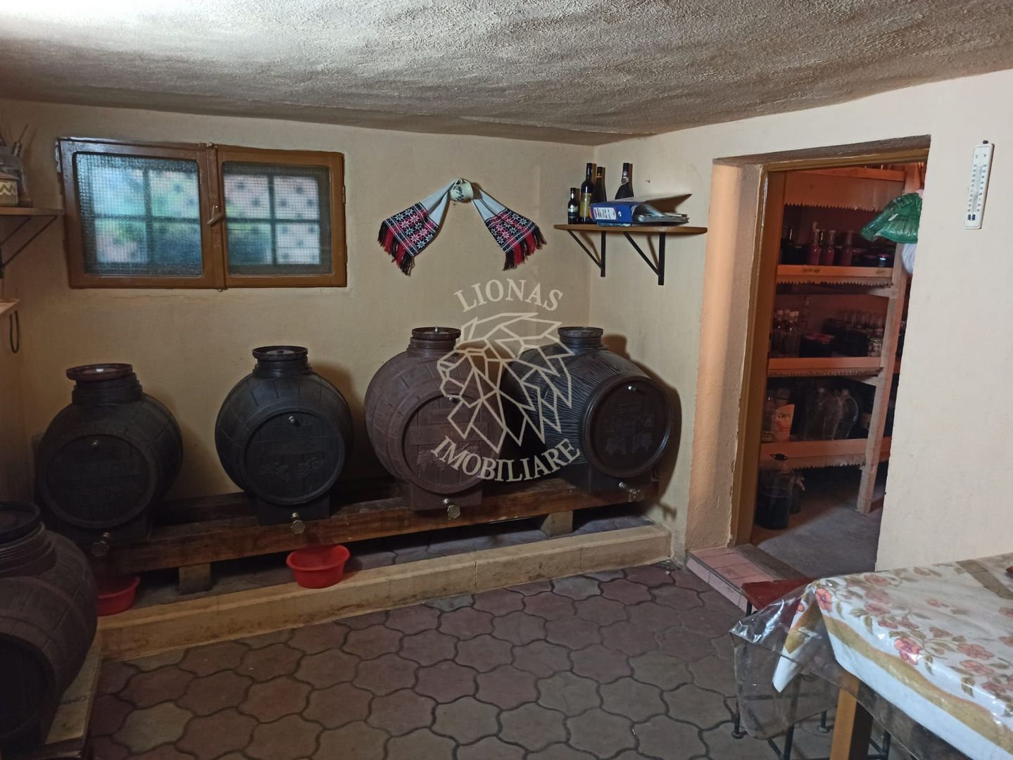 Casa 190 mp-teren 1860 mp-garaj-curte amenajata-Valea Sigmirului - Poză 7