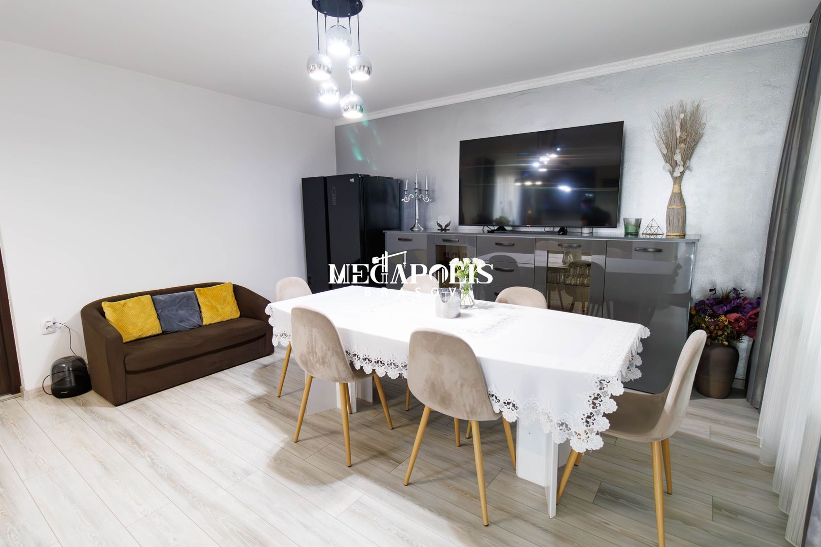 Casă spațioasă 4 dormitoare Sânpetru, 500 mp teren, mobilată complet - Poză 14