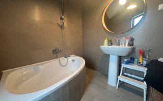 ANDRONACHE | Vila 4 Camere | Garaj  | Curte Verde | Ciubar & BBQ - Poză 16