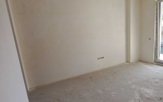 Apartament semifinisat cu terasă și parcare în Florești. - Poză 2