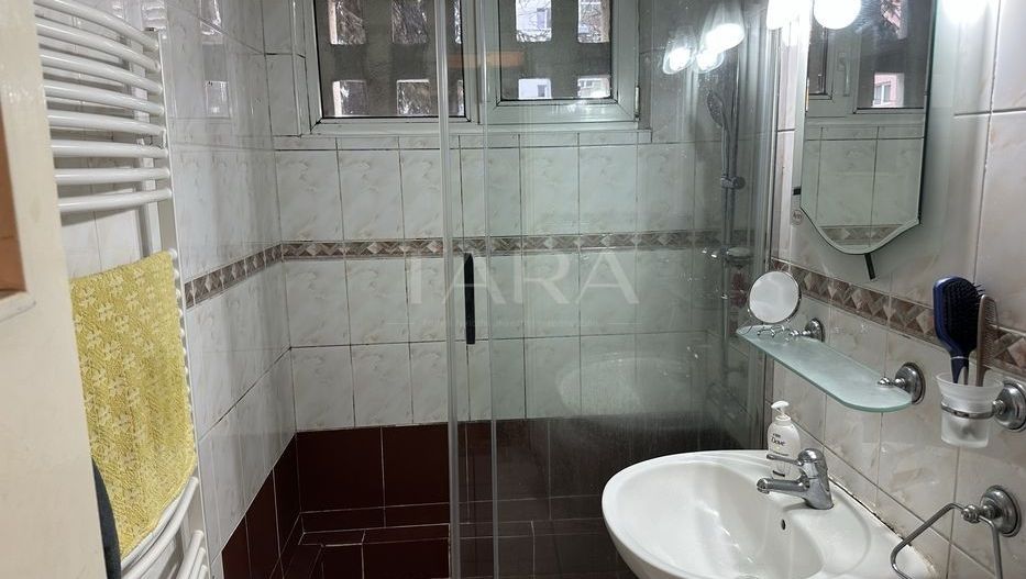 Apartament in Gheorgheni, zonă foarte bună aproape de piață și transpo - Poză 8