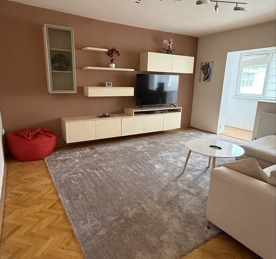 Dambovita | 3 Camere | Decomandat | Centrala Proprie. - Poză 1