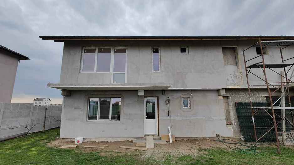 Duplex P+1+M, 251 mp utili, teren 340 mp – Domnești - Poză 2