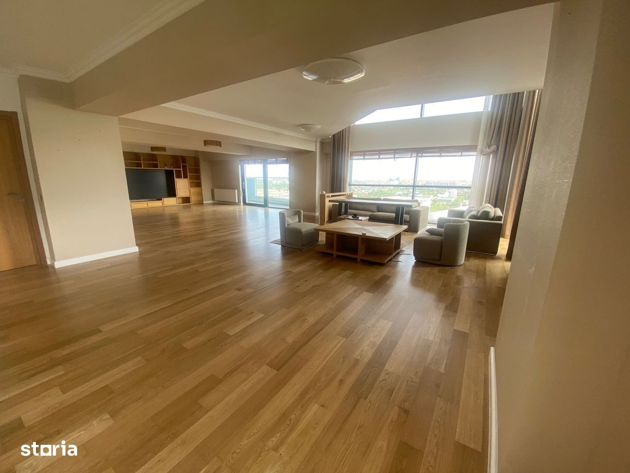 Duplex spectaculos 5 camere 266mp balcoane 32mp Pipera, Floreasca Nord - Poză 3
