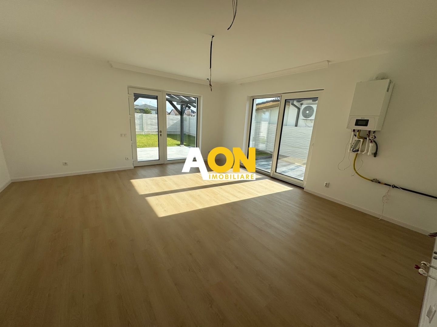 Casa Individuala 4 Camere, 2 Bai, 390mp Teren - Poză 4