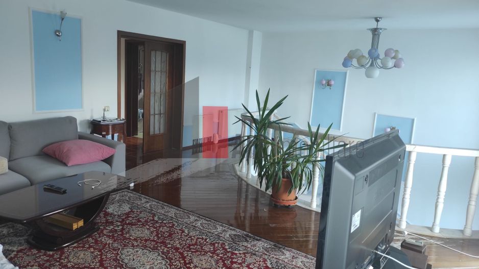 Vila spatioasa in Branesti - Poză 16