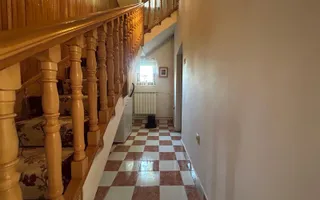 „Vilă cu piscină și teren 1.400 mp în zona Mal, Onești - Poză 21