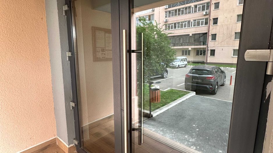Garsoniera spatioasa,mobilata si utilata,pret corect - Poză 1