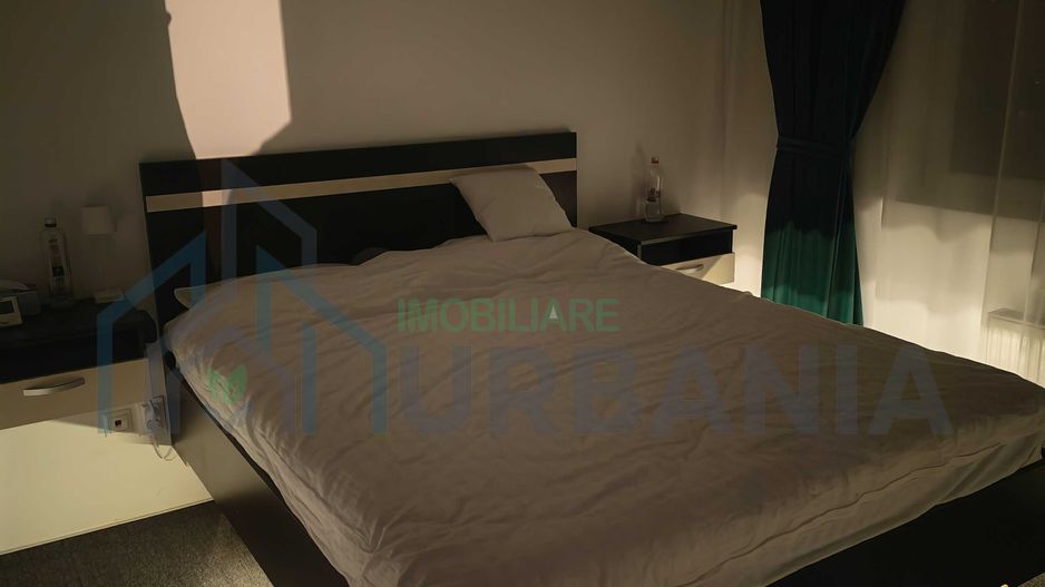 Apartament 3 camere, Copou - Cartier Rezidențial, cu terasă și loc de parcare privat - Poză 3