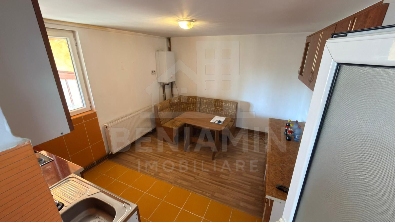 Vand Casa P+M 5 Camere-Curte si Strada Privata-Zona Catargiu - Poză 6