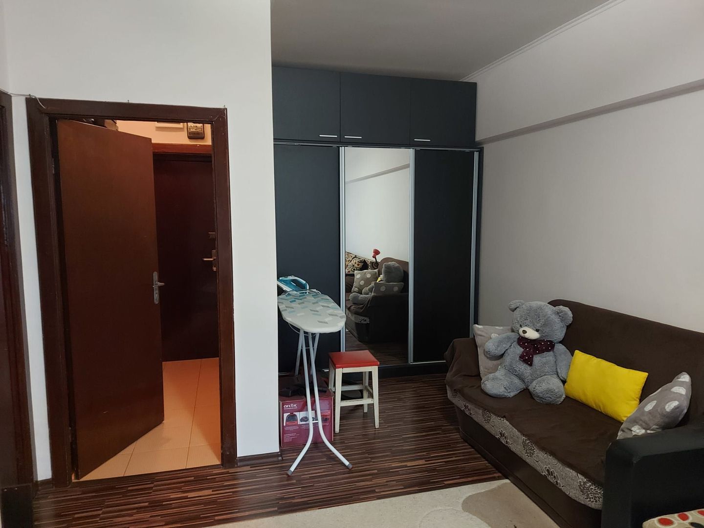 Stefan cel Mare, garsoniera cu centrala, boxa, bloc reabilitat, metrou - Poză 3