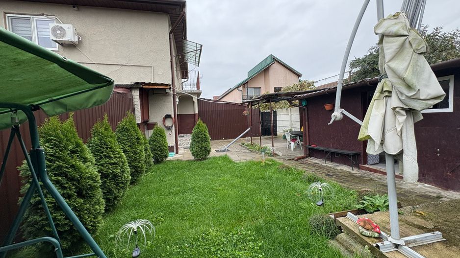 Casa tip duplex - 4 camere, balcon si curte proprie - Zona Lazaret - Poză 1