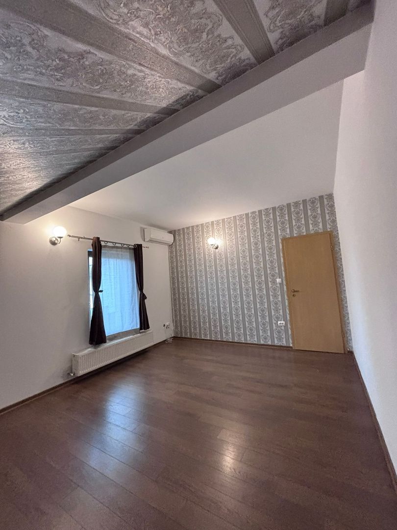 Casa individuala frumoasa si spatioasa in Giroc - Poză 14