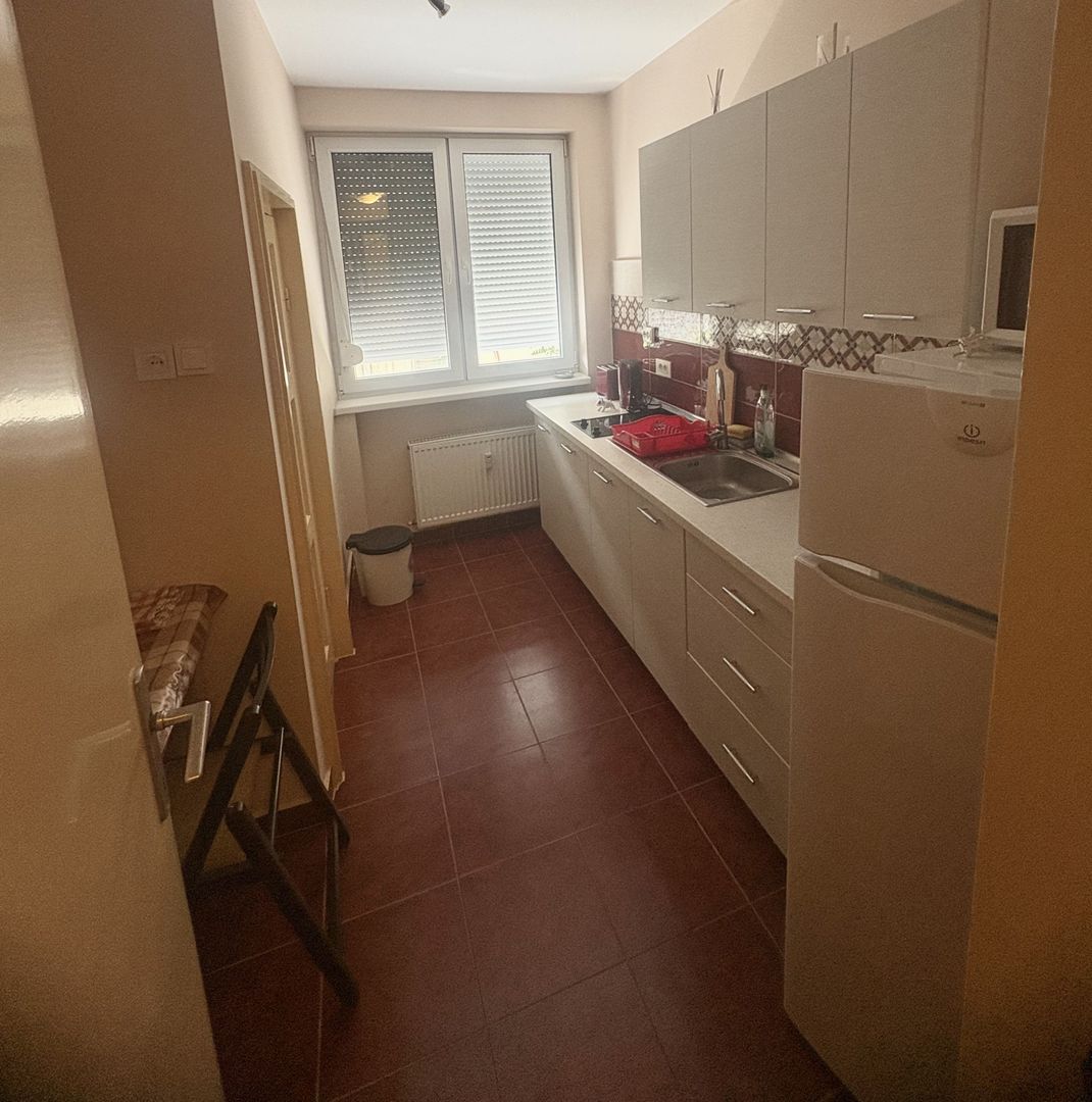 Apartament de închiriat central - Poză 11