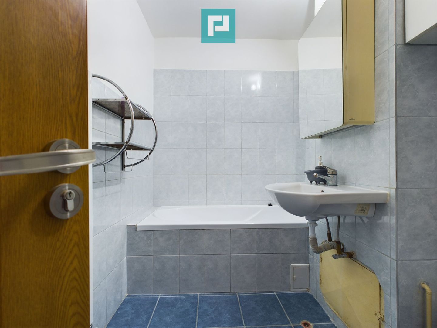 Apartament cu 3 camere de închiriat zona 300 - Poză 9