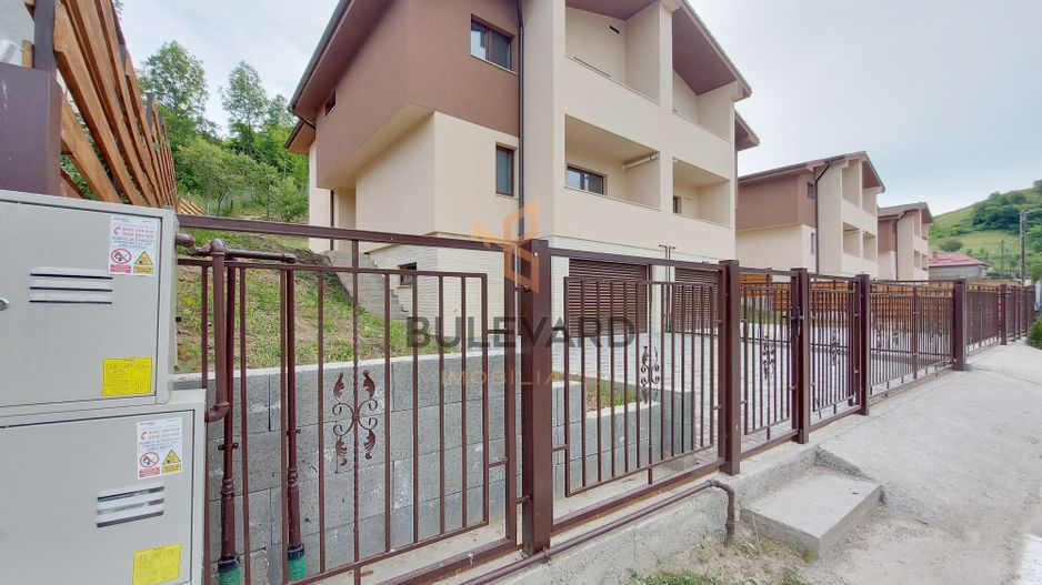 Casa de tip duplex , CF+ teren de 400 mp! - Poză 1