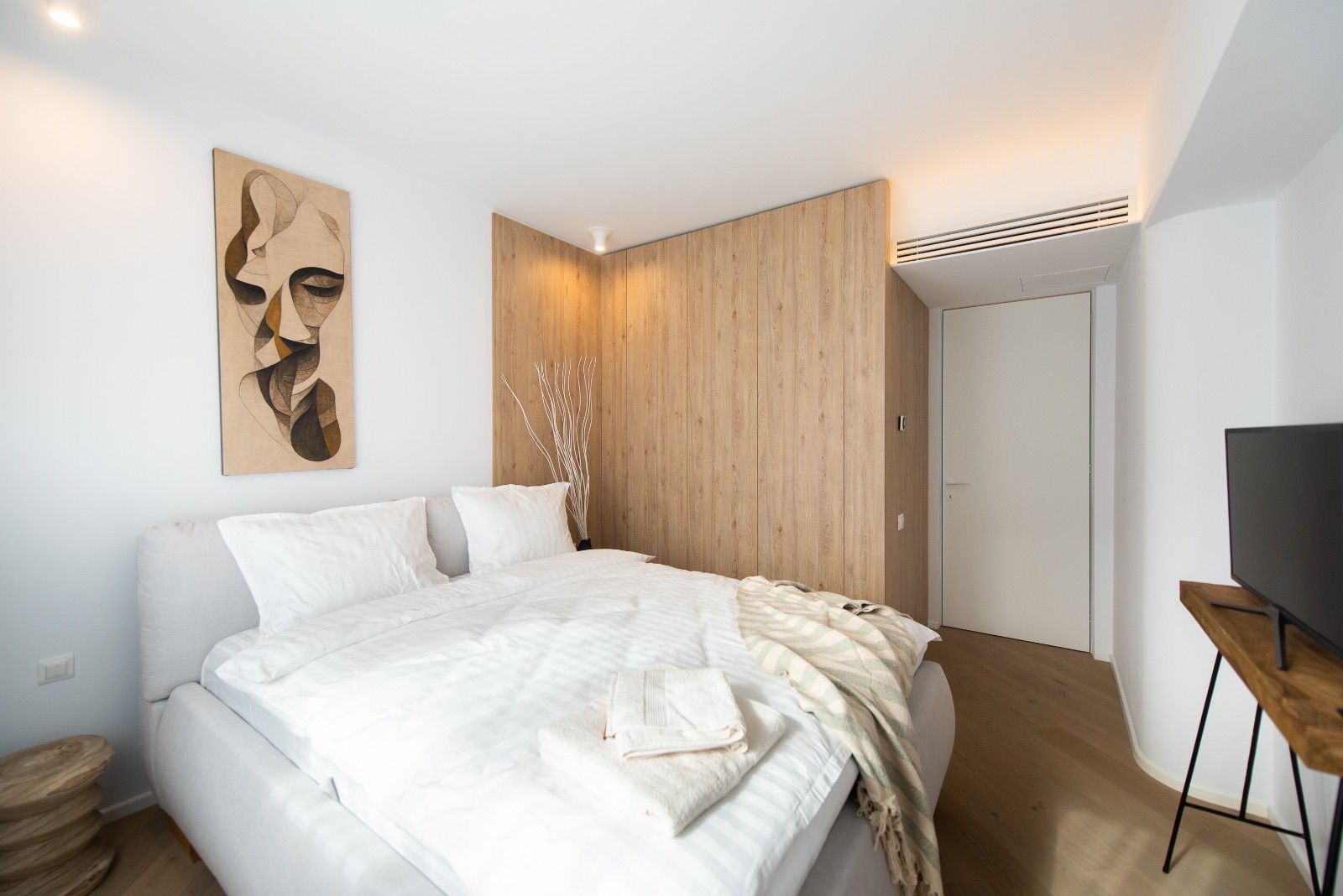 Închiriere apartament 2 camere, 55mp - Poză 9