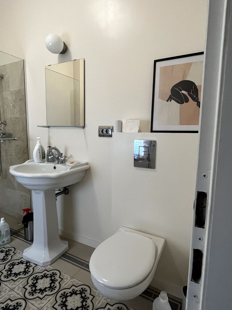 Locuinta spatioasa in triplex - Poză 10