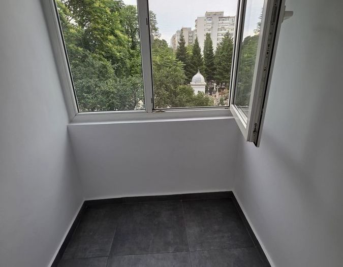GARSONIERA IANCULUI - BLOC REABILITAT, PRIMA INCHIRIERE, MODERN - Poză 7