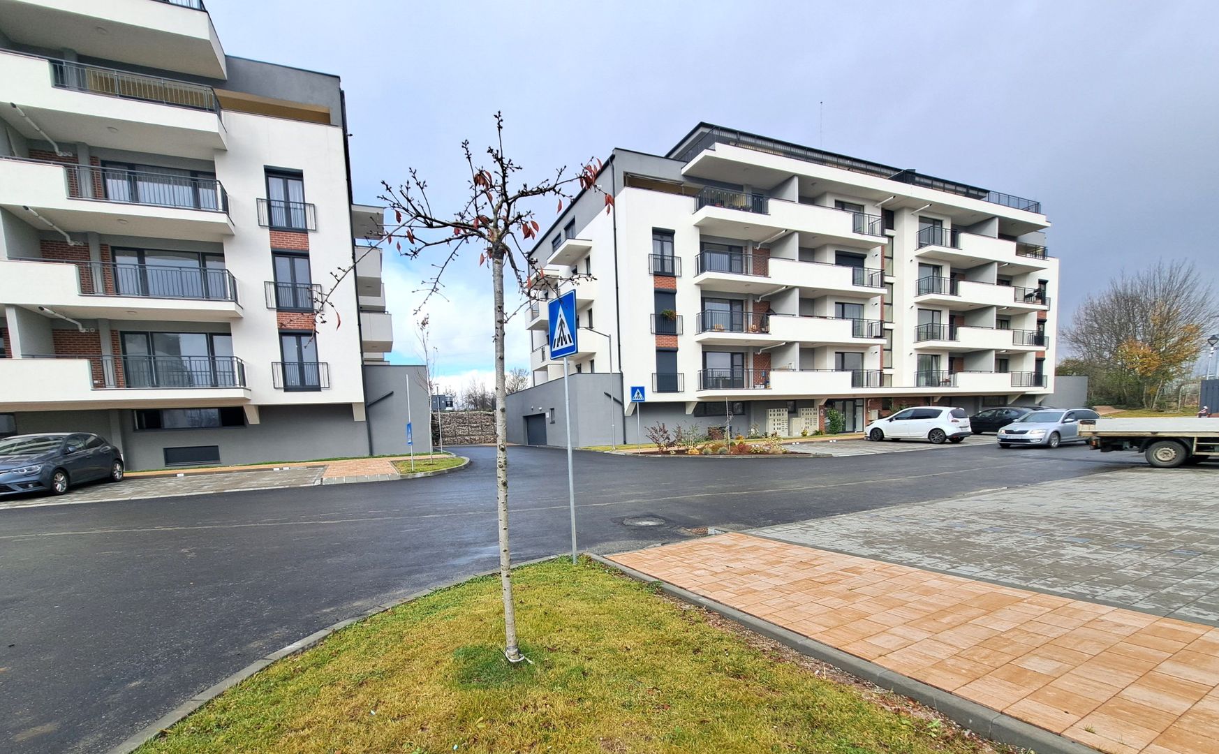 Apartament 3 camere, terasa si balcon - Sibiu - Poză 14