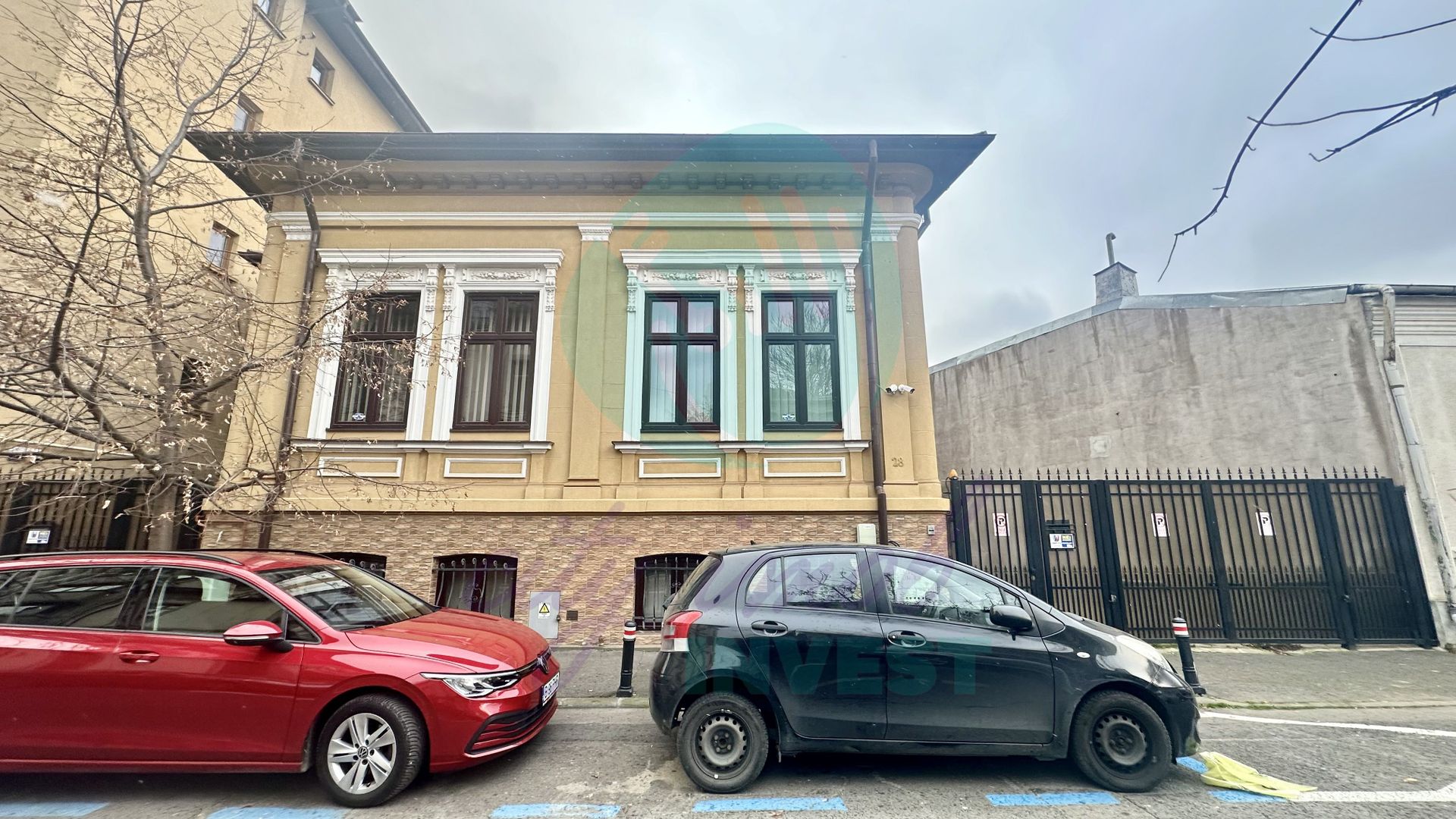 Casa eleganta si curte proprie de 71 mp in zona Plantelor - Poză 1