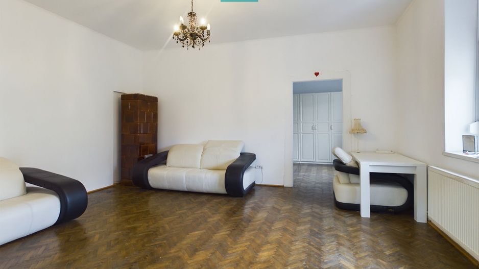 Apartament la casă zonă centrală - Poză 7