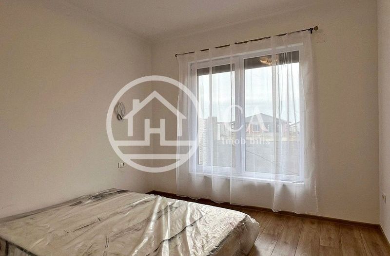 Casă de vânzare cu 4 camere în Santandrei, Bihor - Poză 6