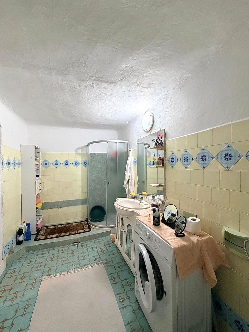 Casa de vanzare 1500 mp Cugir zona linistita - Poză 8