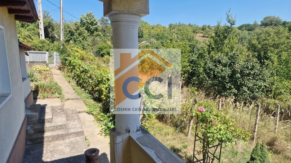 Casa in mediu rural cu teren - Poză 19