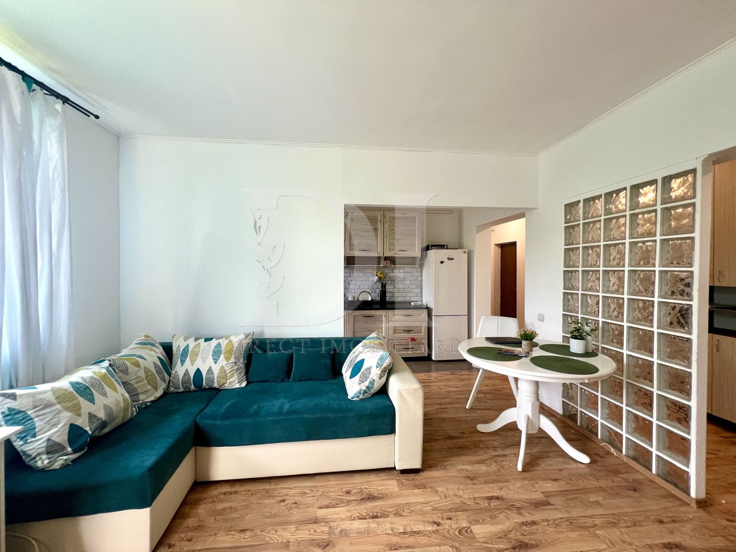 Apartament doua camere | Etaj intermediar | Zona Eroilor - Poză 2