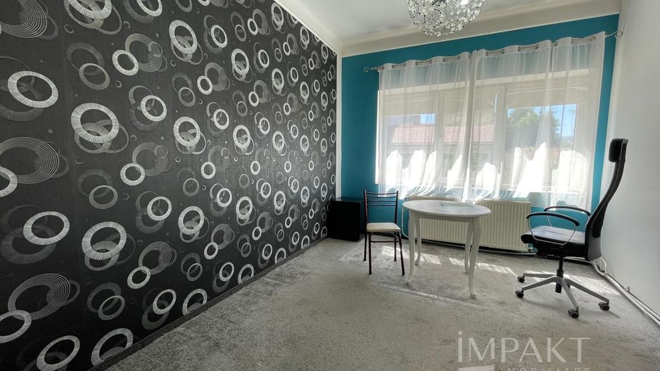 Birou sau locuință! 3 camere decomandate, zona semicentrala! - Poză 1